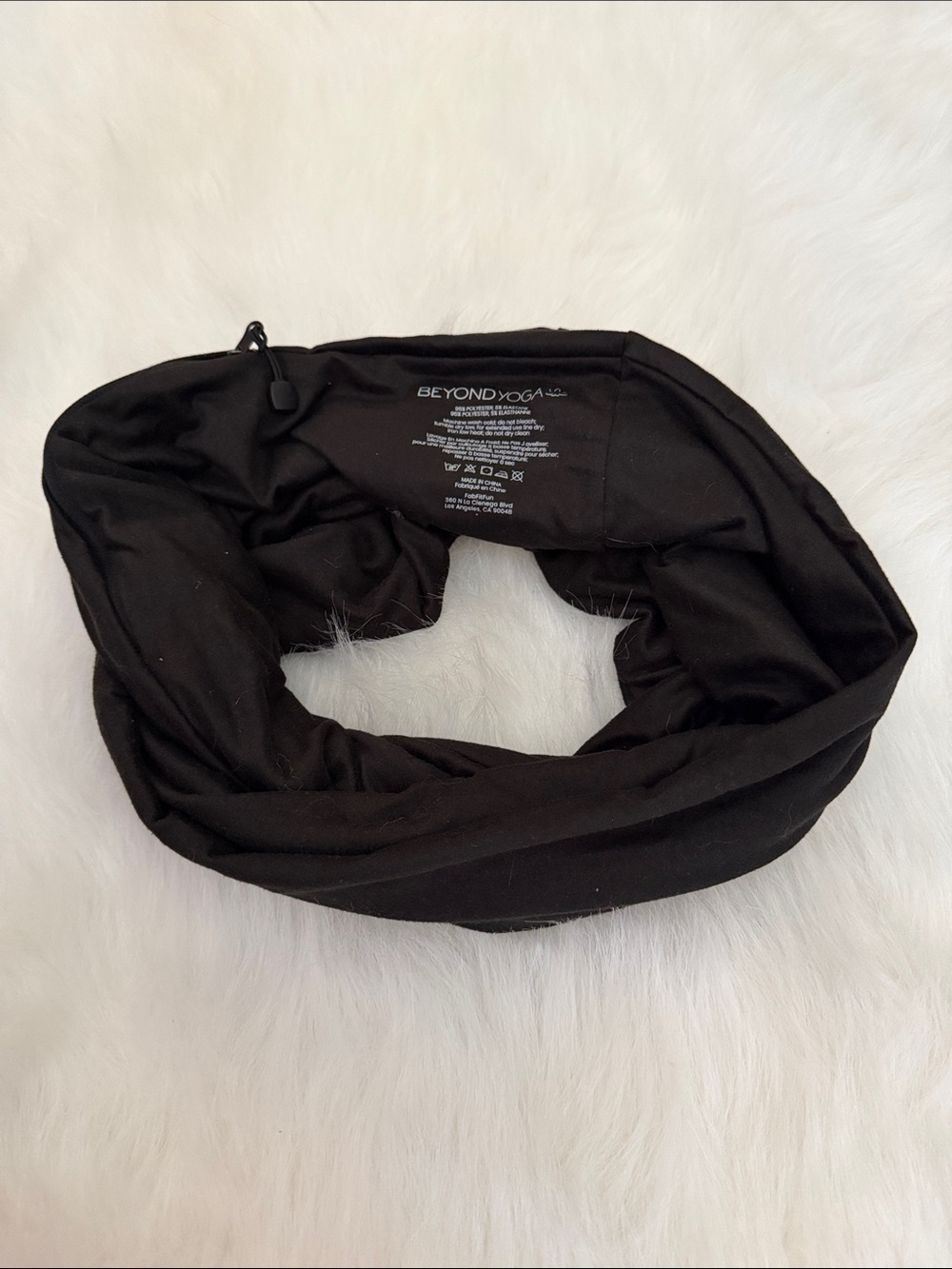 Beyond Yoga Black Stretch Infinity Scarf
